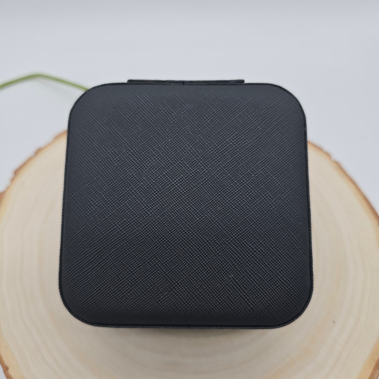 Personalisiertes Schmuckkästchen in Schwarz - Plottersu