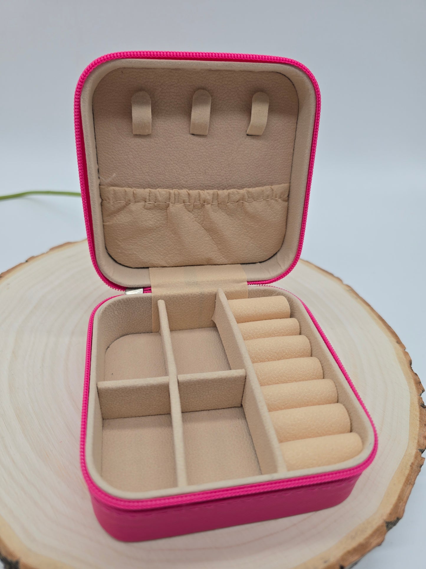 Personalisiertes Schmuckkästchen in Pink - Plottersu